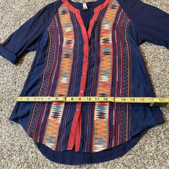 Tiny by Anthropologie Embroidered Navy Breezy Shirt Size Small - Picture 7 of 10